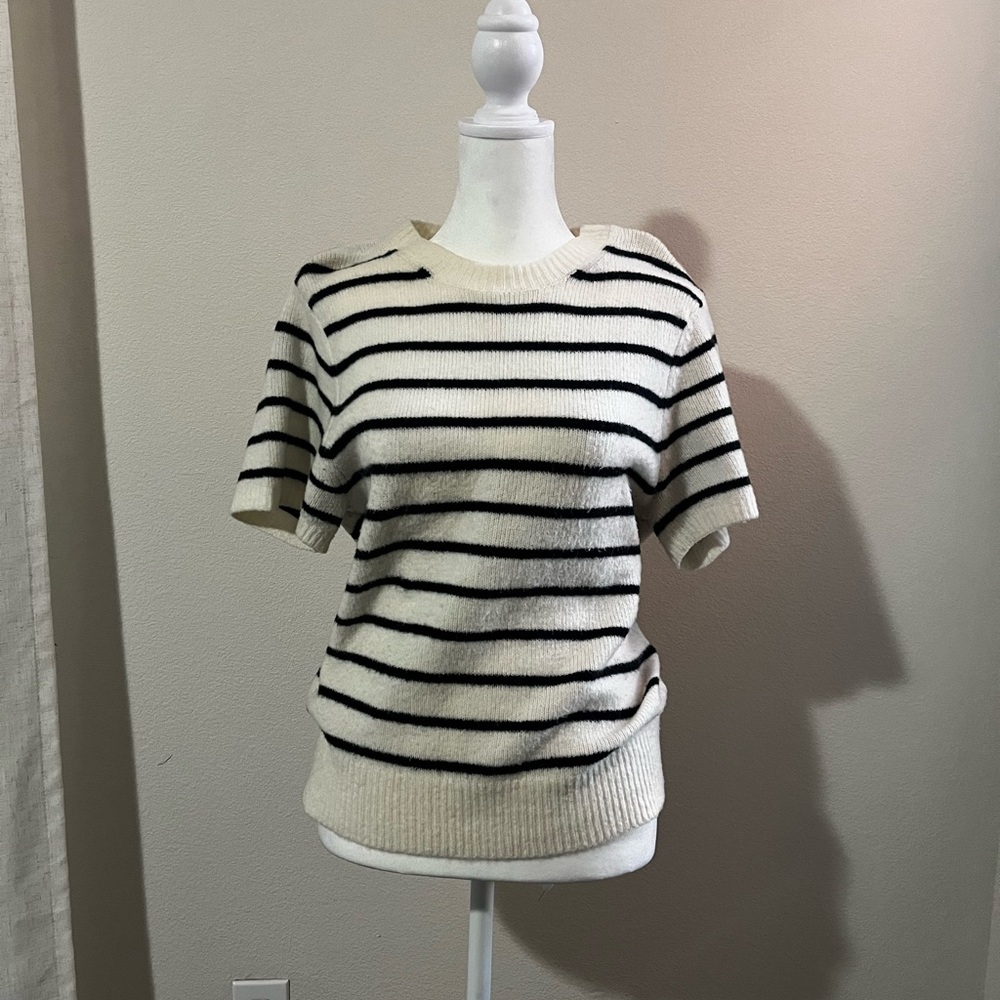 Abercrombie & Fitch Cream and Black Striped Sweater